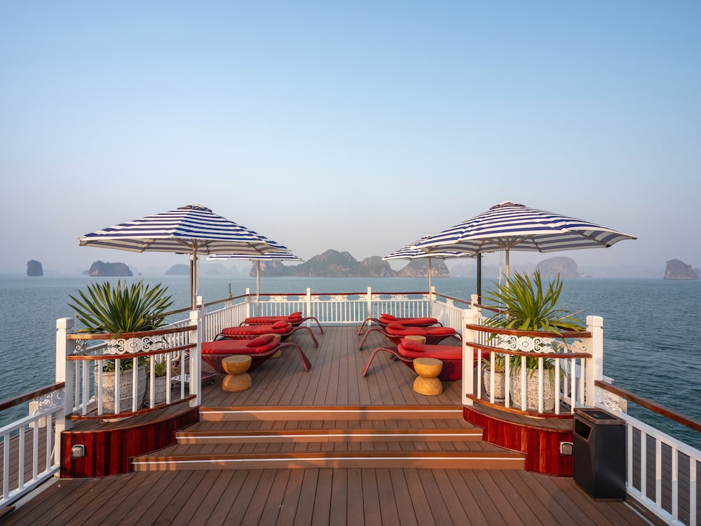 🌴 Tuan Chau Island: A Jewel of Ha Long Bay