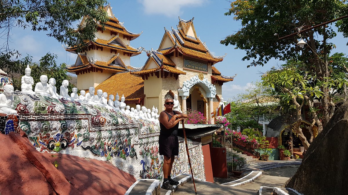 Monkey Pagoda, Vung Tau: Wildlife, Spirituality, and Scenic Beauty