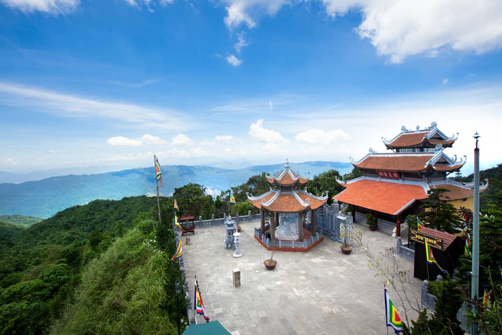 Discover Linh Chua Linh Tu Temple – A Spiritual Gem in Ba Na Hills ✨